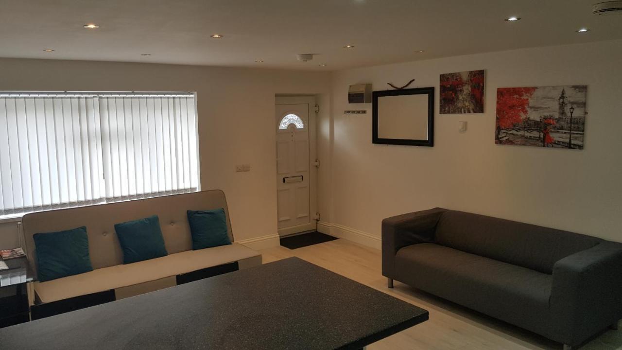 Central Windsor 2 Bedroom Flat With Free Parking エクステリア 写真